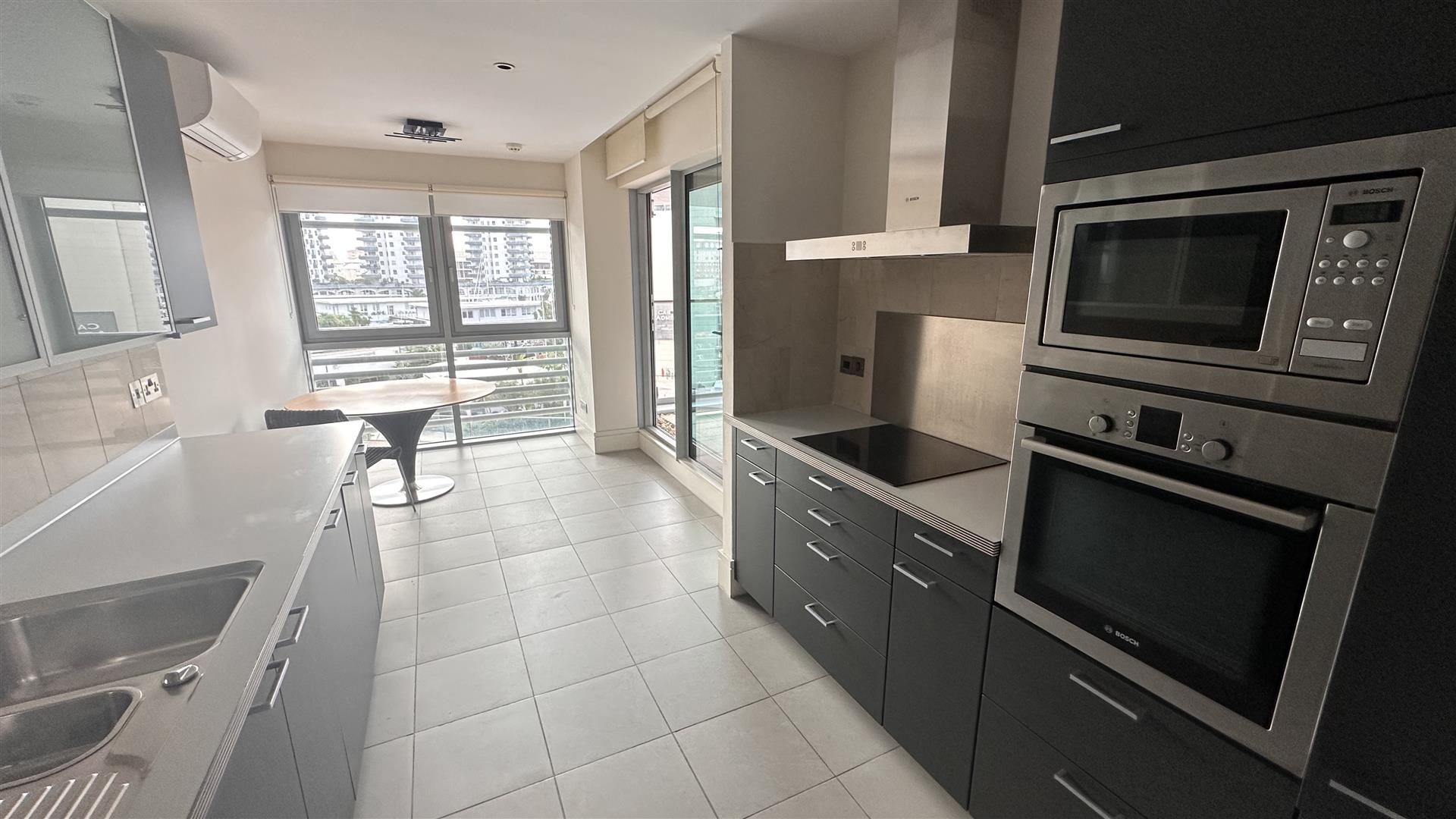 Image of Apartment - 3 Bedrooms - 2 Bathrooms for Rental in Tradewinds-Gibraltar, Image 7